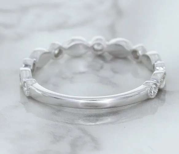 0.23ctw Diamond Alternating Marquise Band in 18K White Gold