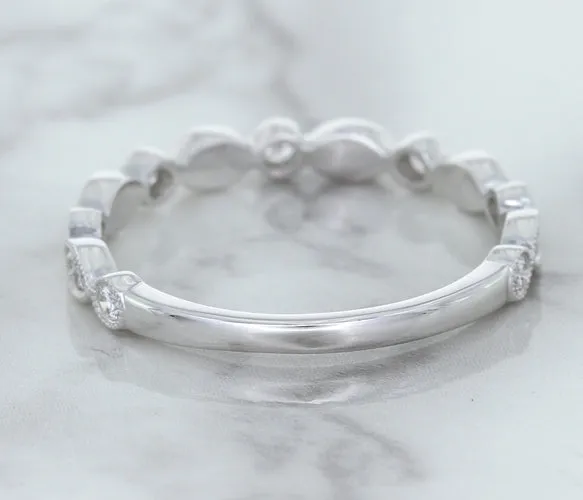 0.23ctw Diamond Alternating Marquise Band in 18K White Gold
