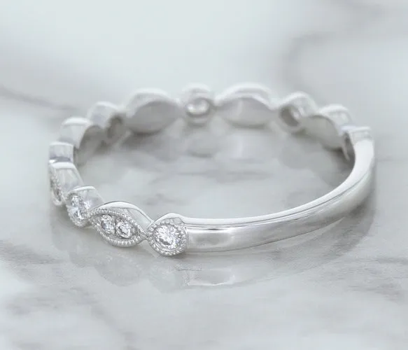0.23ctw Diamond Alternating Marquise Band in 18K White Gold