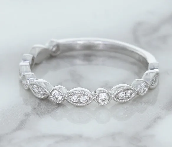 0.23ctw Diamond Alternating Marquise Band in 18K White Gold