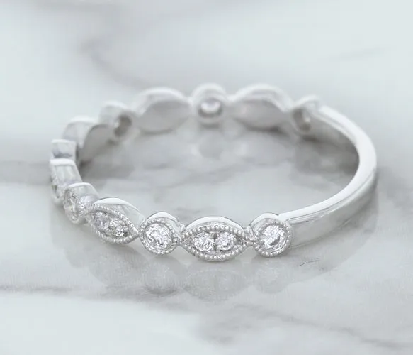 0.23ctw Diamond Alternating Marquise Band in 18K White Gold