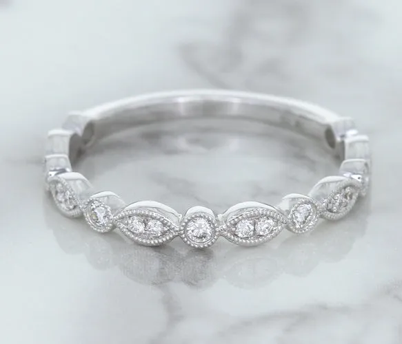 0.23ctw Diamond Alternating Marquise Band in 18K White Gold