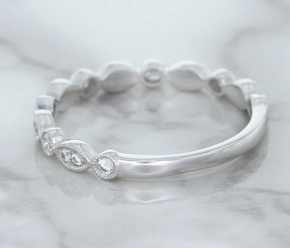 0.23ctw Diamond Alternating Marquise Band in 18K White Gold