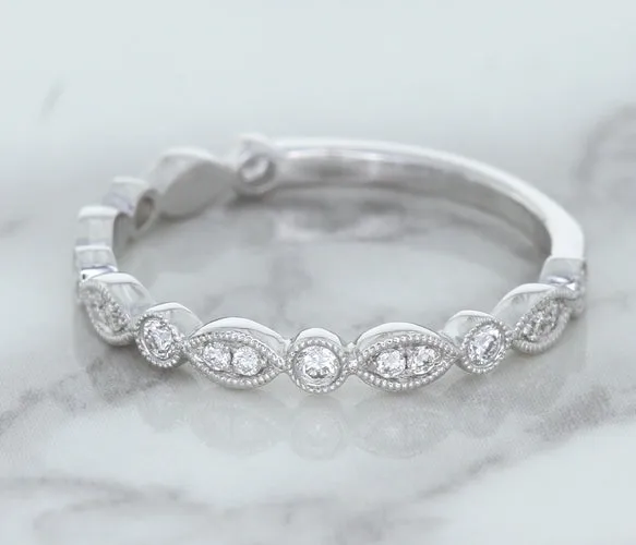 0.23ctw Diamond Alternating Marquise Band in 18K White Gold