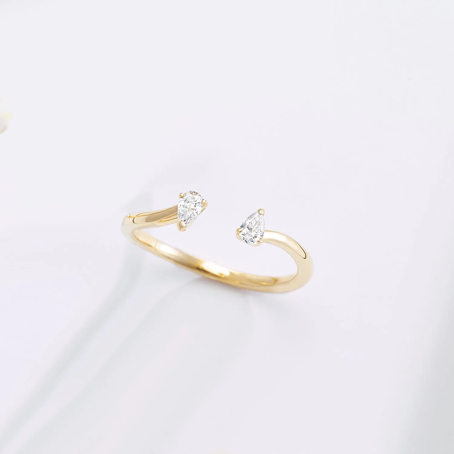 0.25 ct. Pear Shape Diamond Open Ring Curved Band