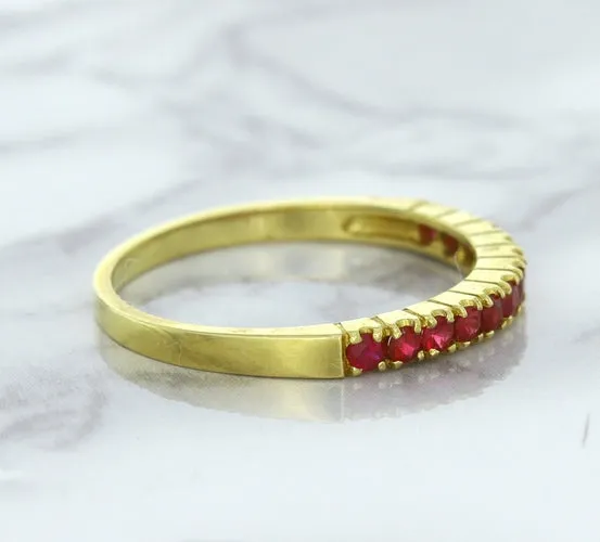 0.35ctw Round Ruby Ring in 18K Yellow Gold