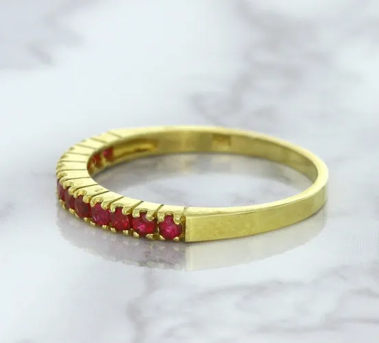 0.35ctw Round Ruby Ring in 18K Yellow Gold
