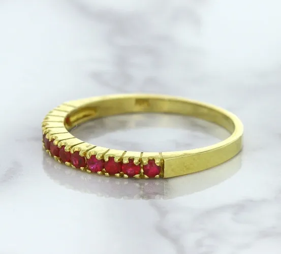 0.35ctw Round Ruby Ring in 18K Yellow Gold