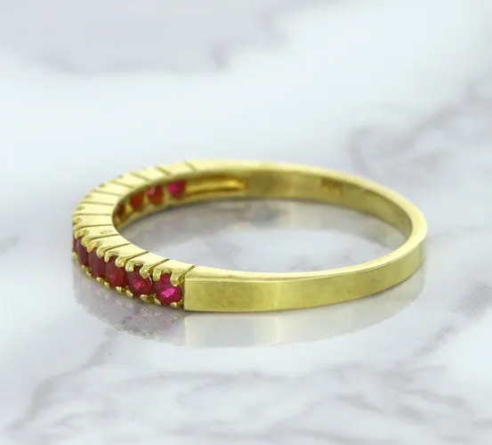 0.35ctw Round Ruby Ring in 18K Yellow Gold