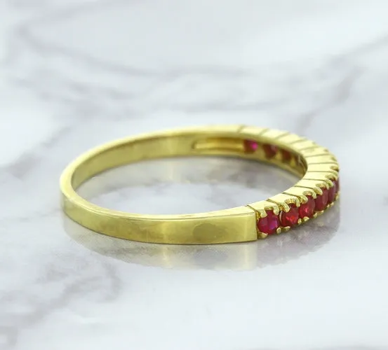 0.35ctw Round Ruby Ring in 18K Yellow Gold