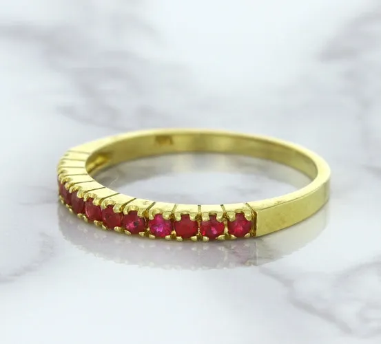 0.35ctw Round Ruby Ring in 18K Yellow Gold
