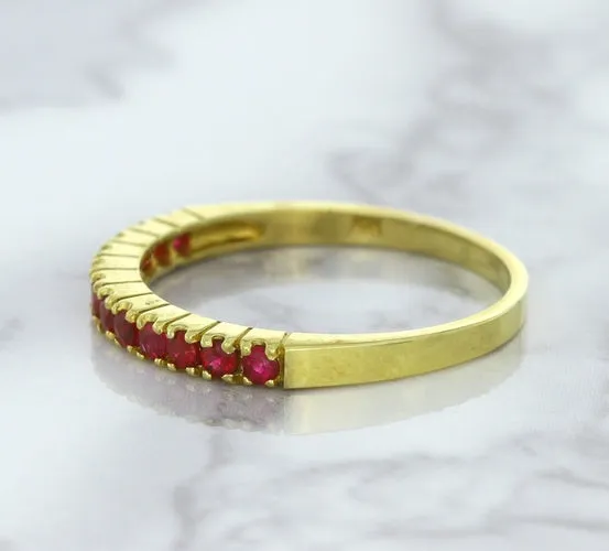 0.35ctw Round Ruby Ring in 18K Yellow Gold