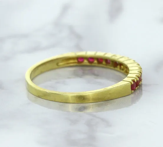 0.35ctw Round Ruby Ring in 18K Yellow Gold