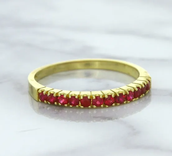 0.35ctw Round Ruby Ring in 18K Yellow Gold