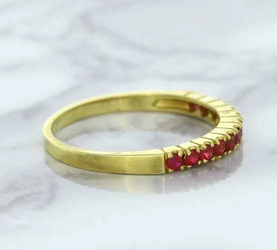 0.35ctw Round Ruby Ring in 18K Yellow Gold