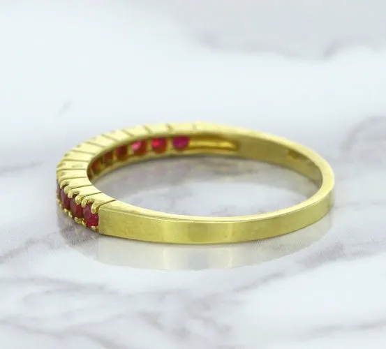 0.35ctw Round Ruby Ring in 18K Yellow Gold