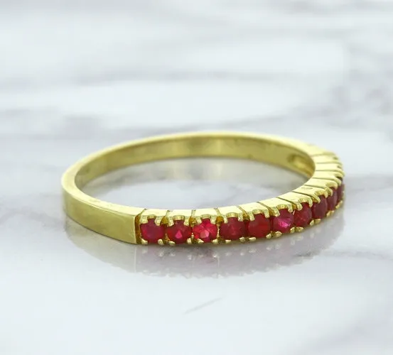 0.35ctw Round Ruby Ring in 18K Yellow Gold
