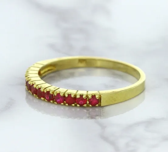 0.35ctw Round Ruby Ring in 18K Yellow Gold