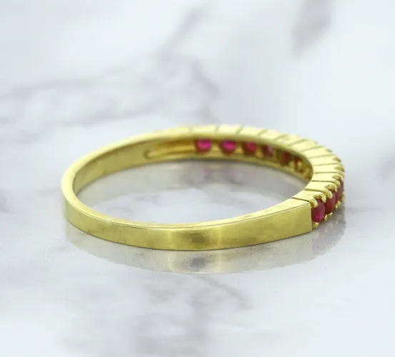 0.35ctw Round Ruby Ring in 18K Yellow Gold