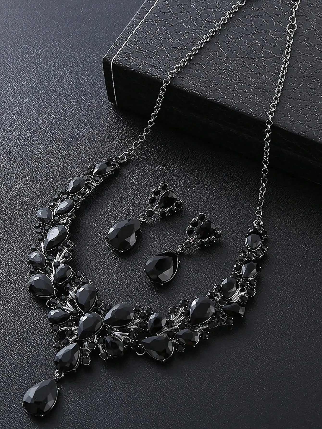 2pcs Rhinestone Inlaid Necklace And Earring Set
