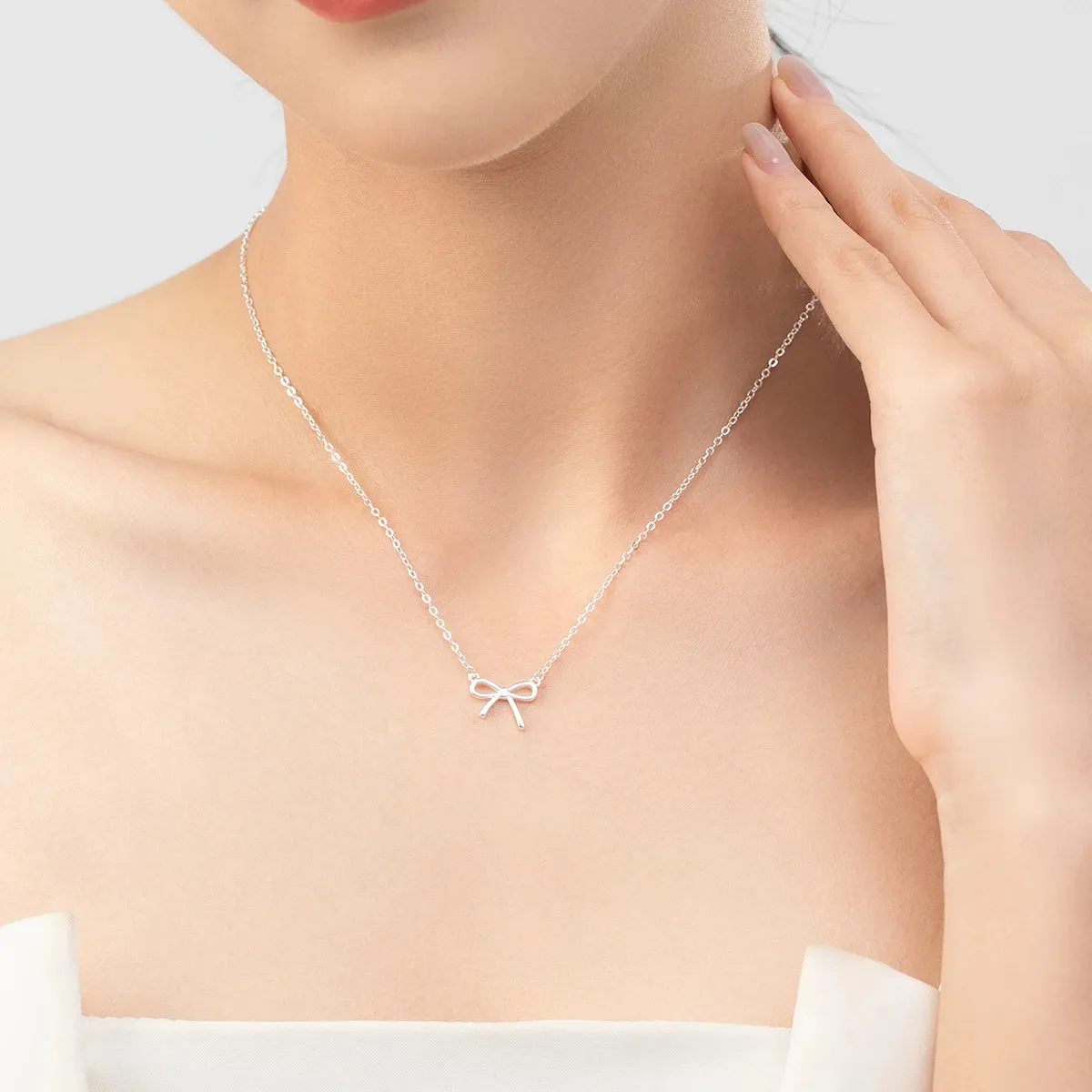 Bowknot Pendant Necklace
