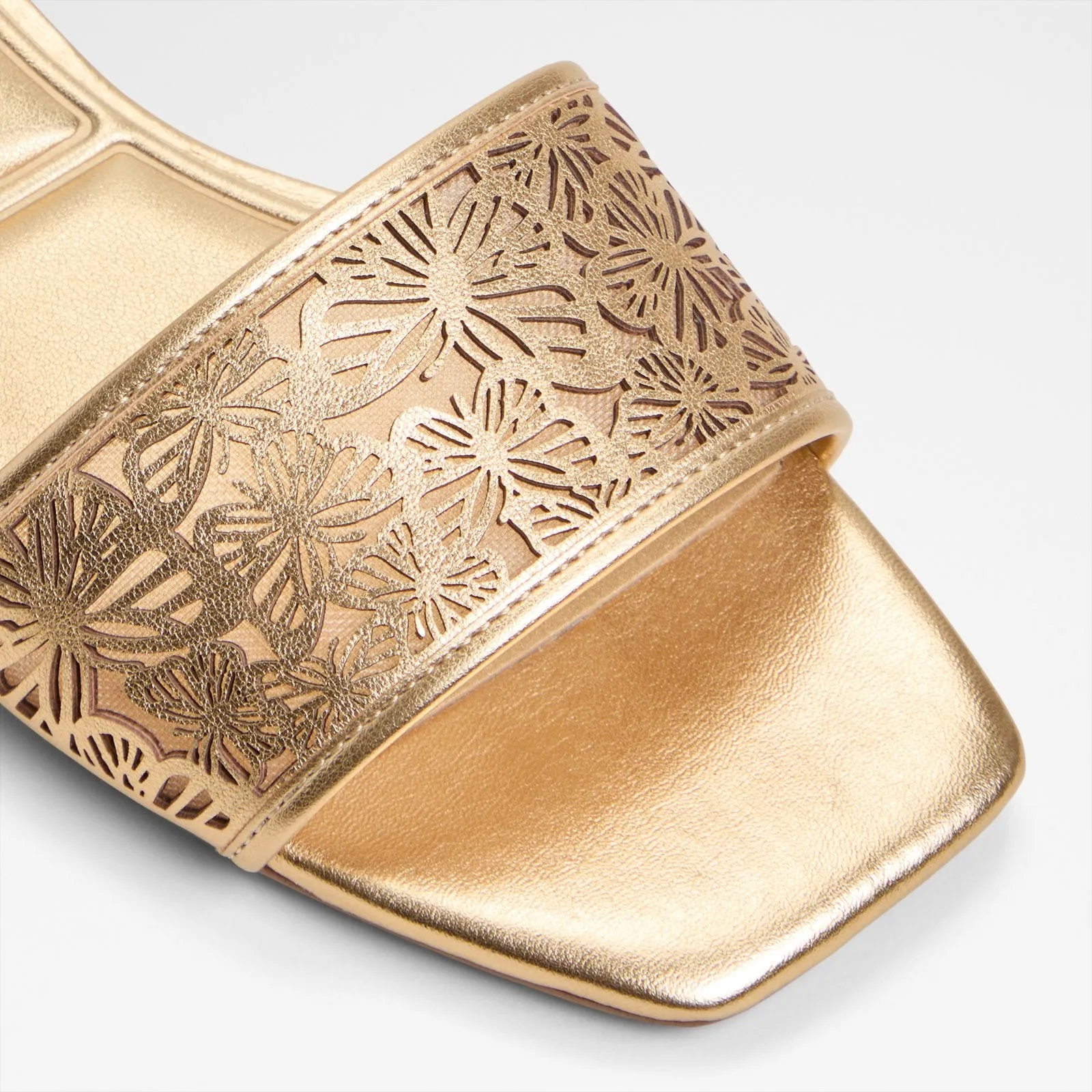 Brilliance / Heeled Sandals