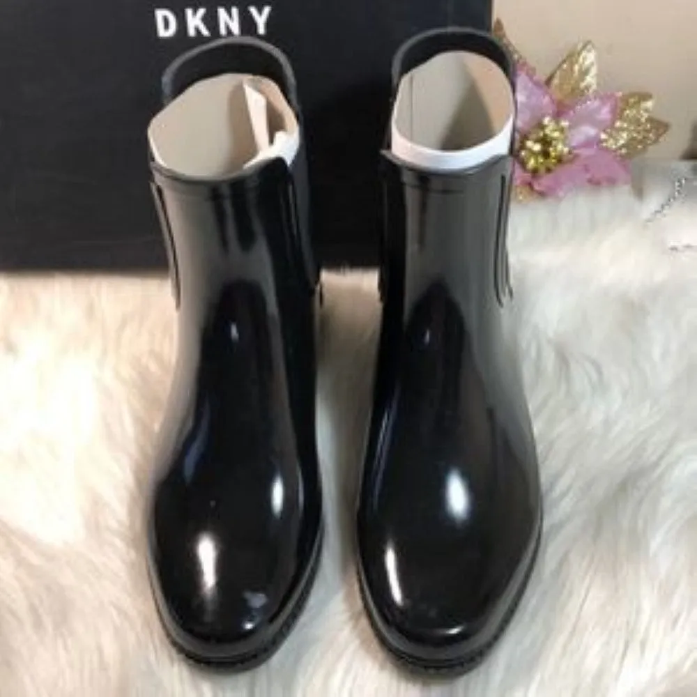 DKNY Women's Marsha Rubber Boots 6