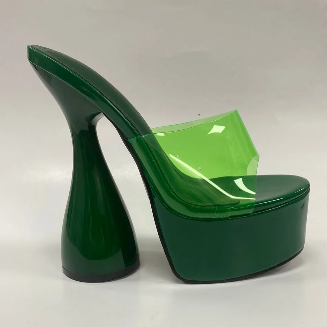 INJI cape Robin sandals