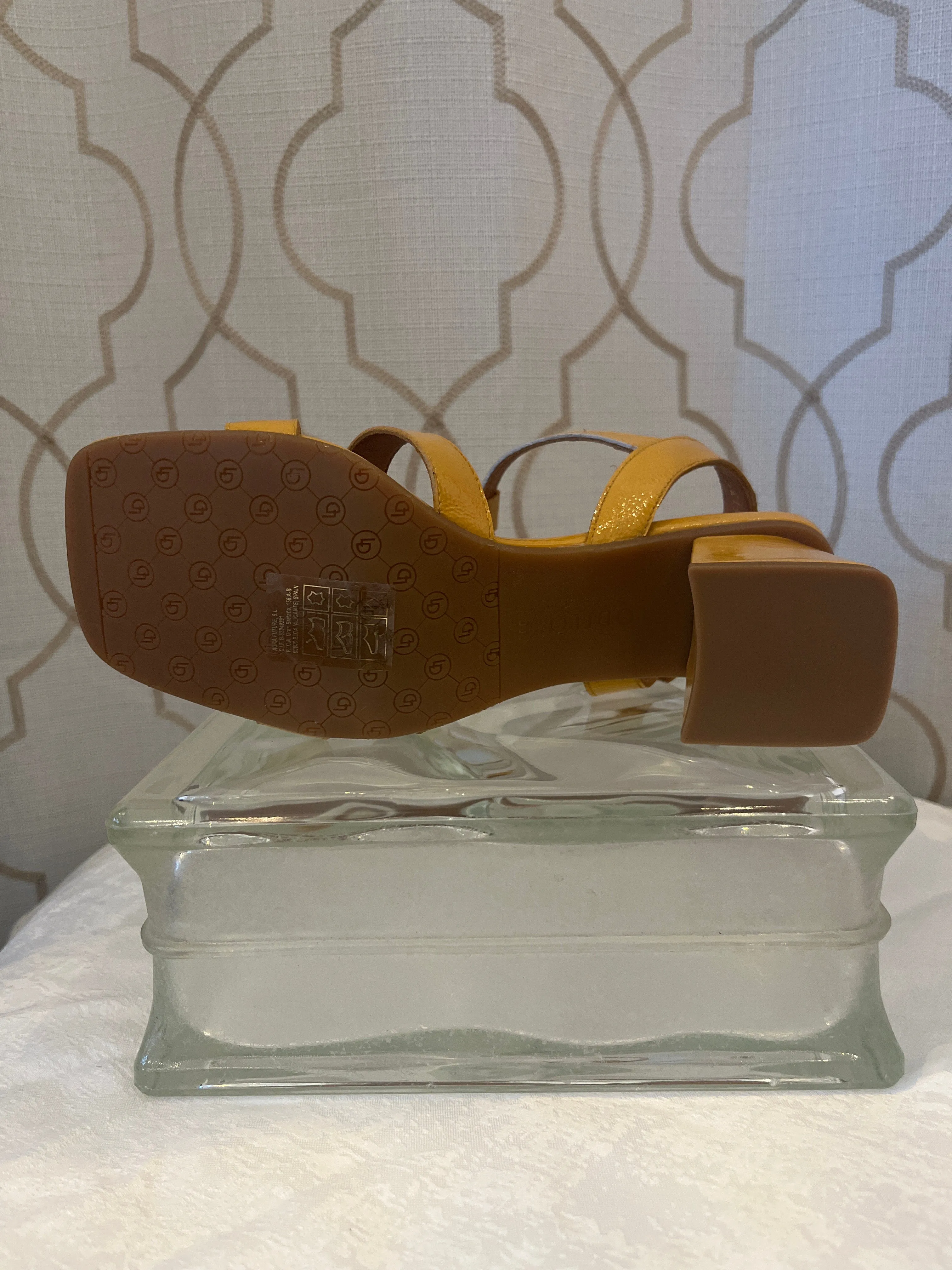 LODILOVE MIL5214-GO YELLOW PATENT STRAPPY SANDAL
