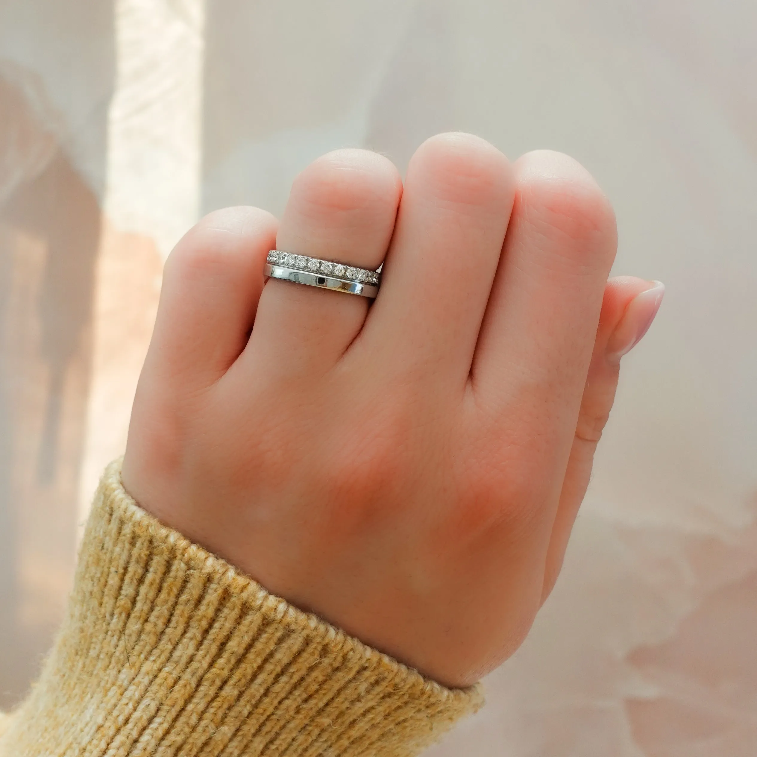 Luminaire Combo Wedding Band
