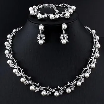 Luxury Deigner Pearl Wedding Necklace Earring Sets Bridal Jewelry Sets for Women Elegant Necklace Earrings and Brecelet in One Set