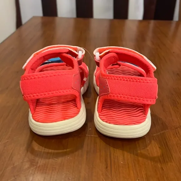 New Balance Kids Poolside Sandal shoes new Size 12 Toddlers Girls
