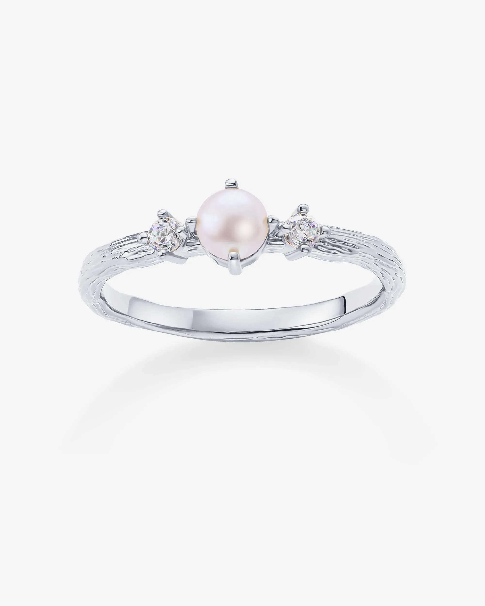 Pearl Hammered Ring