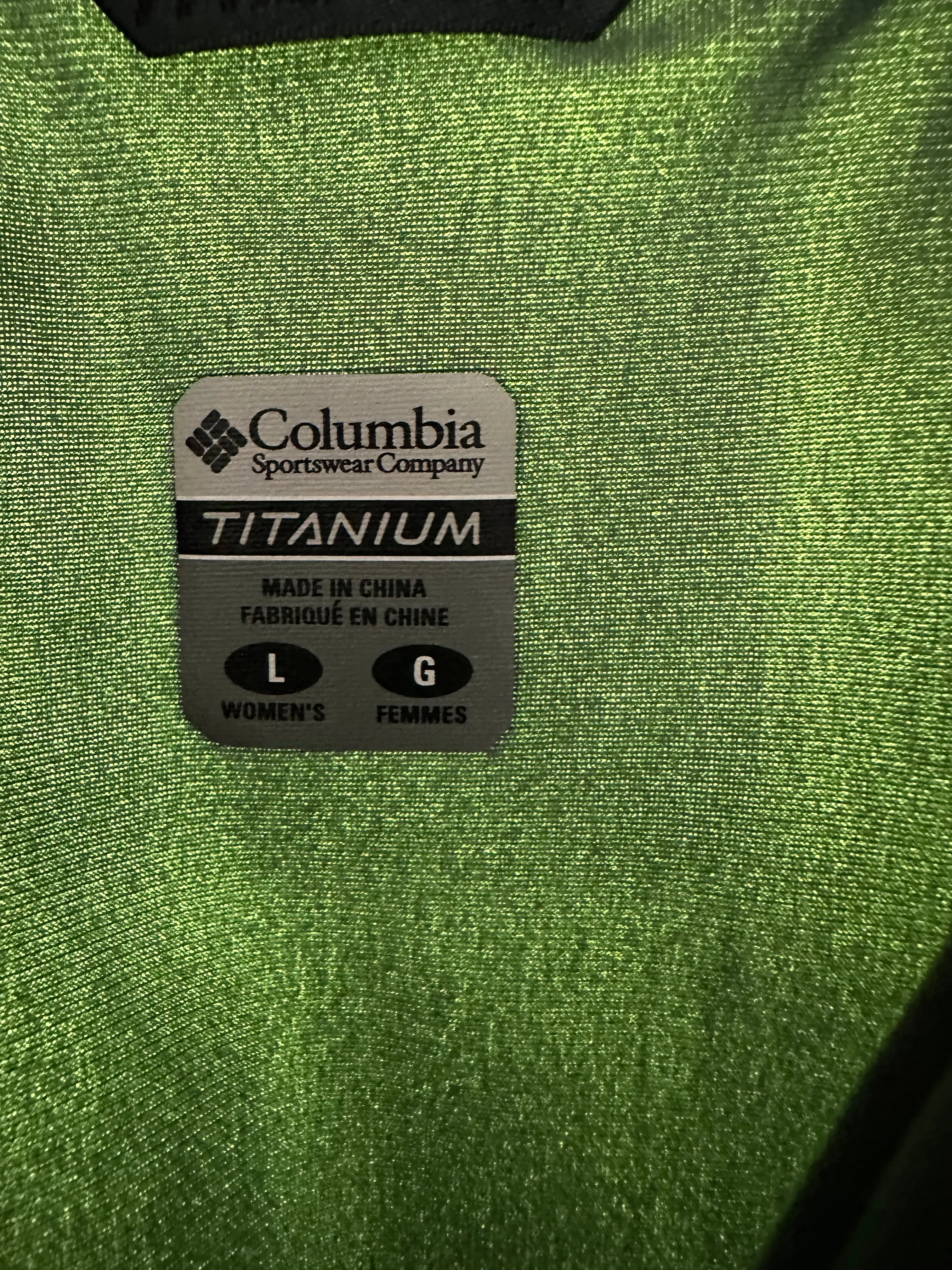 RETRO COLUMBIA RAIN JACKET - LARGE