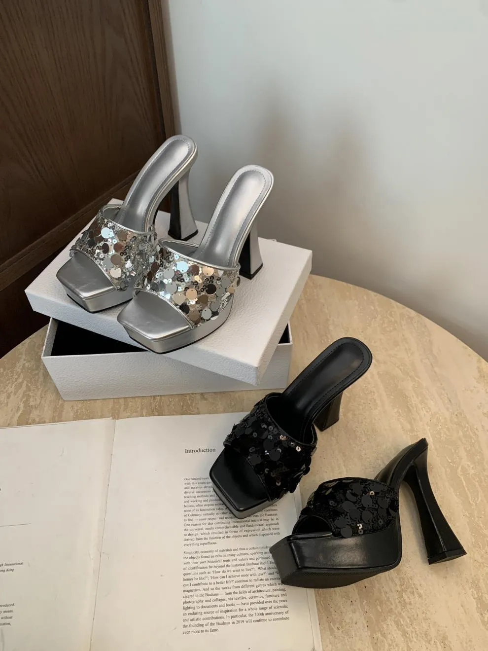 Sequin Versatile Chunky Heel Shoes