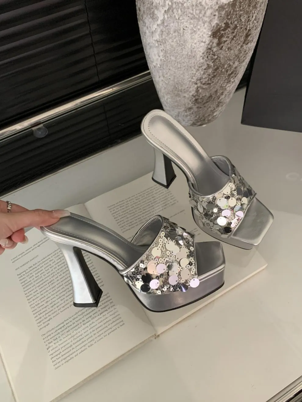 Sequin Versatile Chunky Heel Shoes