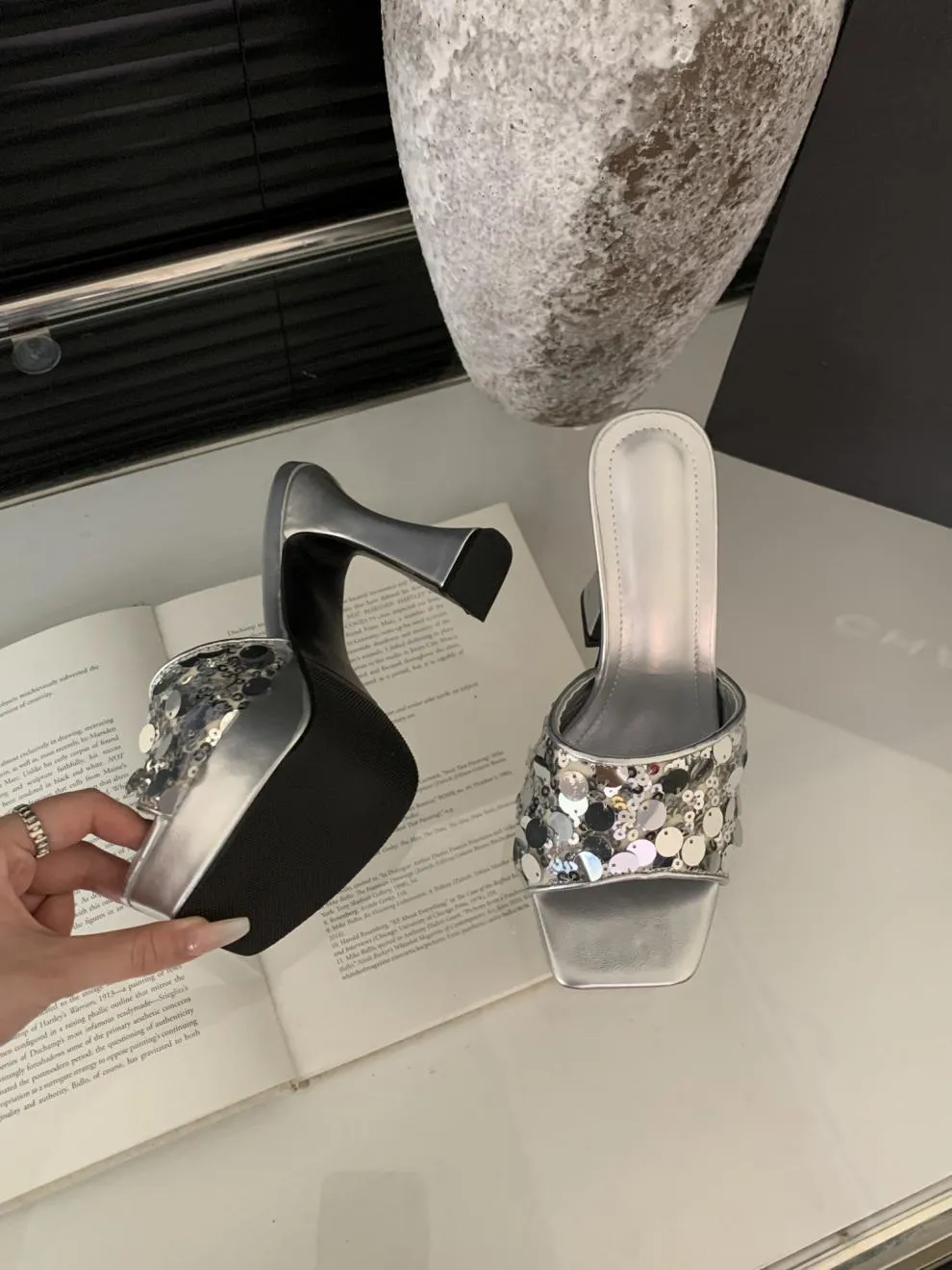 Sequin Versatile Chunky Heel Shoes