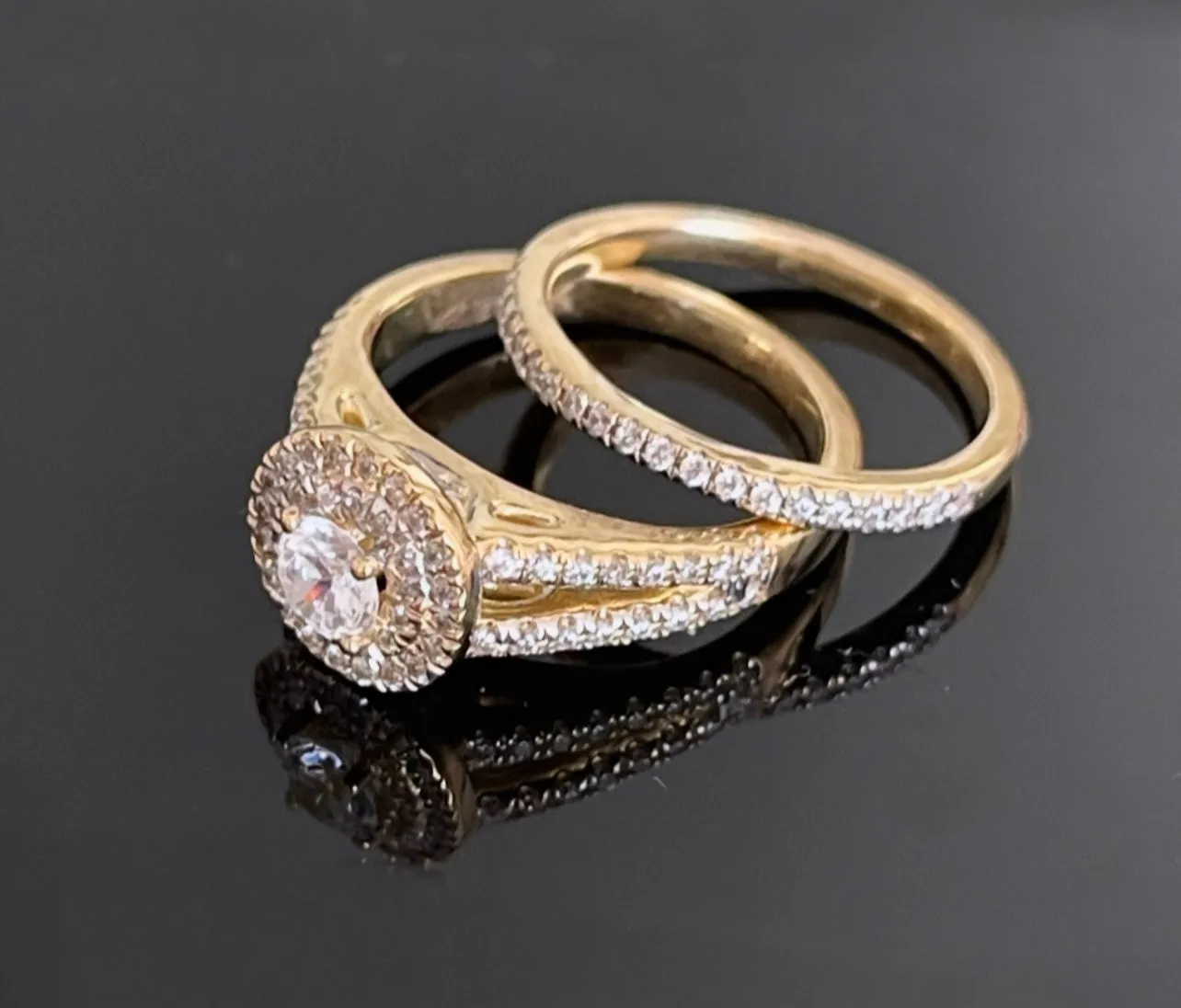 Tula wedding rings