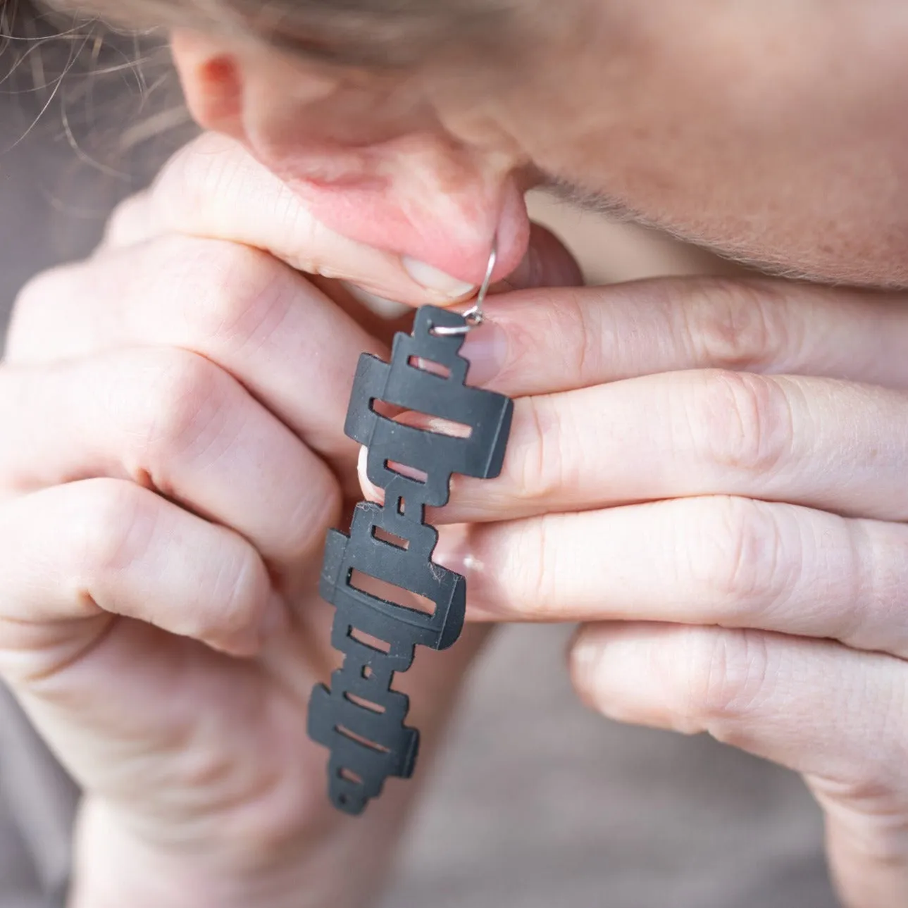 wcc long rubber earring