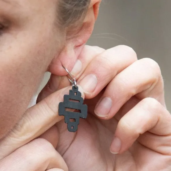 wcc tiny rubber earring