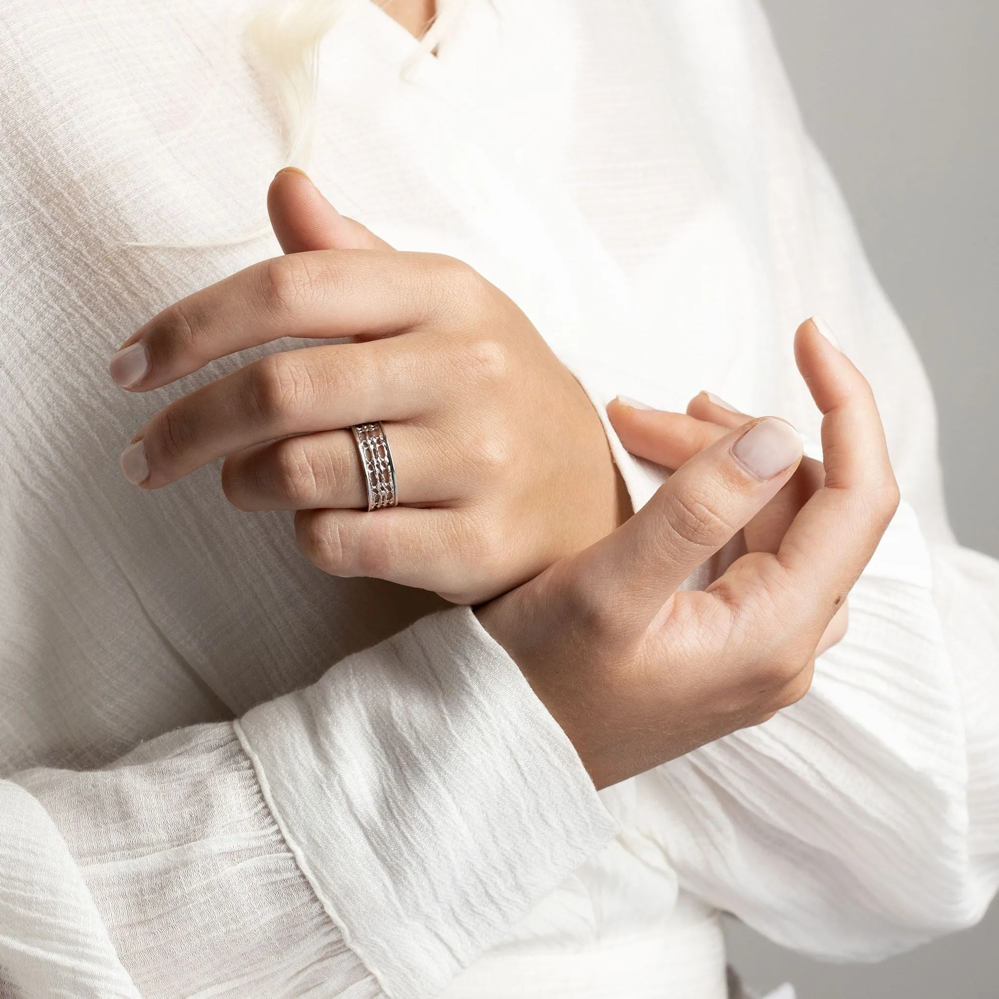 Women's wedding ring - ASTERIAS
